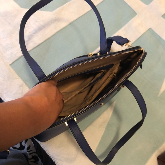 Blue dome handbag - Picture 6 of 6